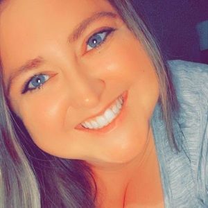 Meet your Posher, Lydia